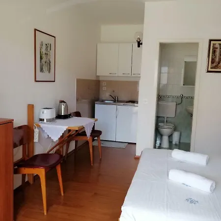 Apartments Emmas Studio Stari Grad  Exterior photo
