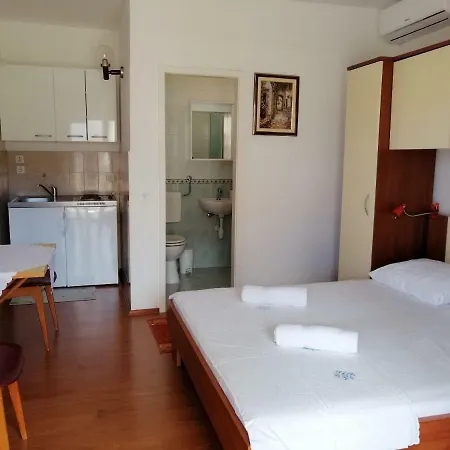 Apartments Emmas Studio Stari Grad  Exterior photo