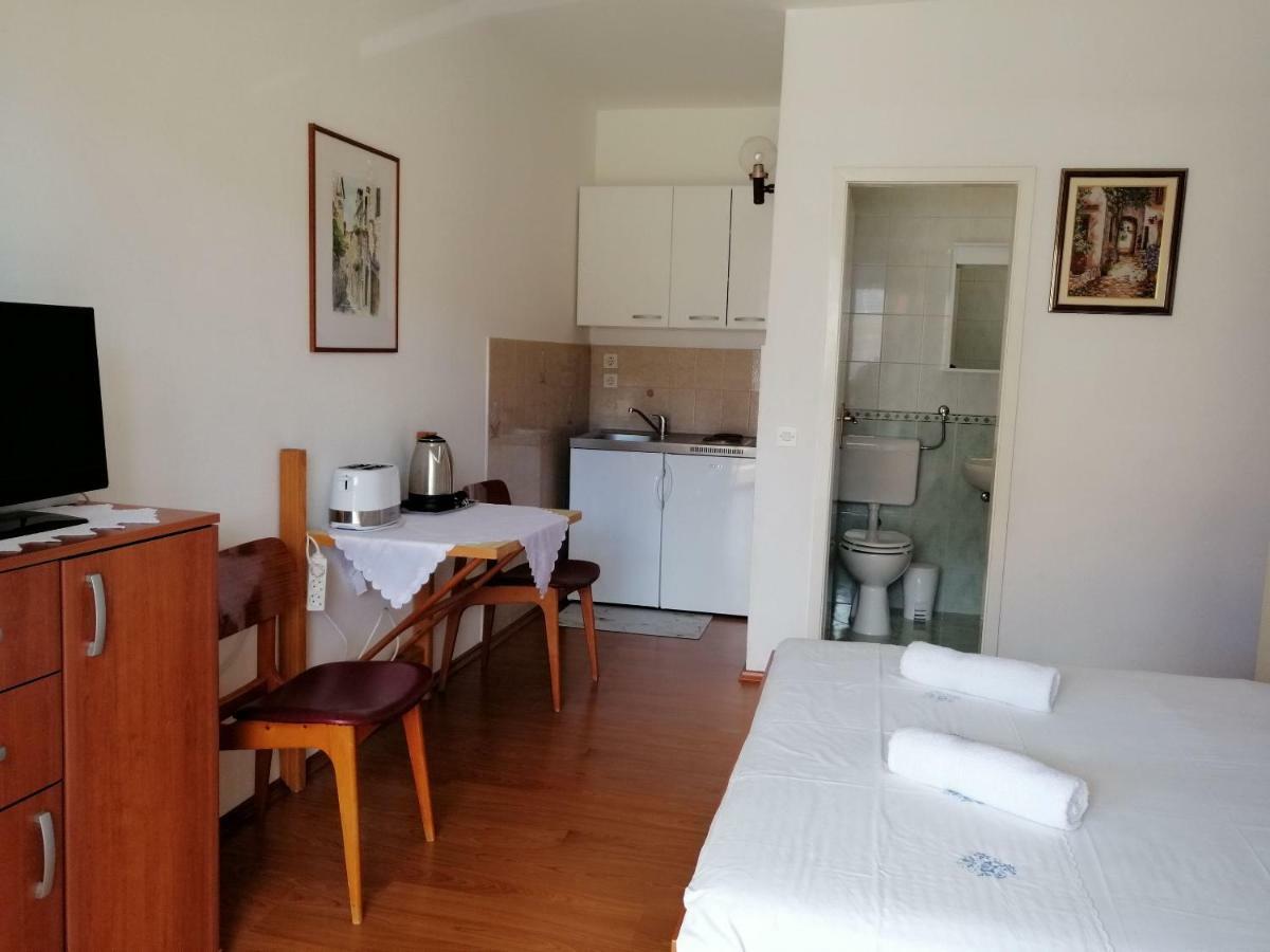 Emmas Stari Grad (Hvar)